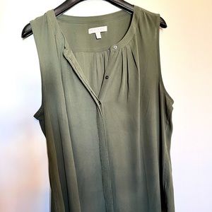 Banana Republic Olive Sleeveless blouse XL
